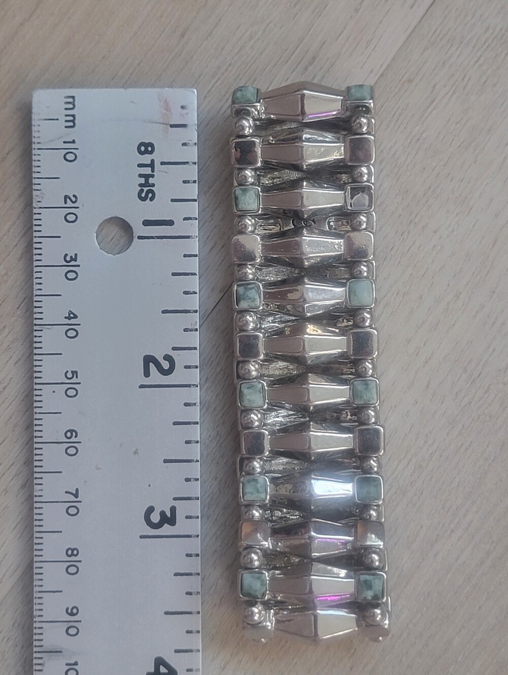 Jessica Simpson Silver Tone Geometric Stretch Bracelet Flawed
